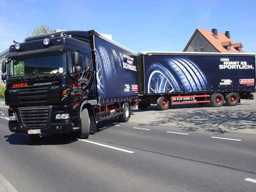 Fulda fährt Schwarz LKW